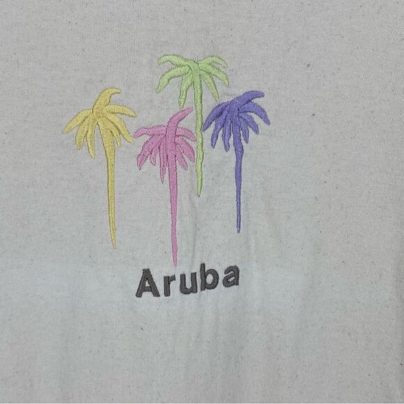Gildan Women’s Crew Neck Short Sleeve Aruba Embroidered Teeshirt size M - Picture 3 of 4
